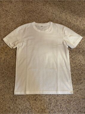Uniqlo White Short-Sleeve T-Shirt - Size Small